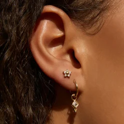 Gardenia Studs - Stone