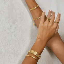 Lola Gold Bracelet